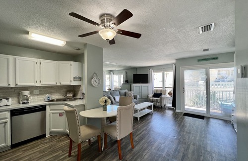 Holiday Isle Condo | Condo #8105 is a beautiful and cozy Studio with Free Beach Service!