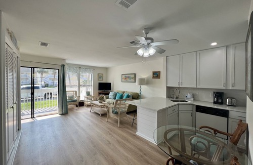 Holiday Isle Condo | Condo #8109 is a cozy Studio
