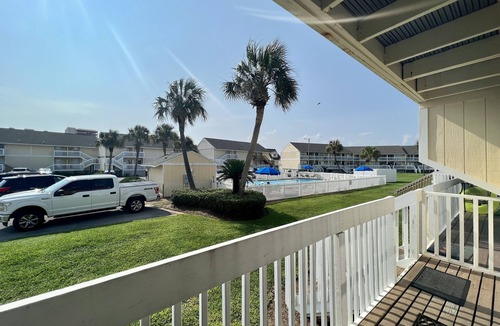 Holiday Isle Condo | Condo #8109 is a cozy Studio