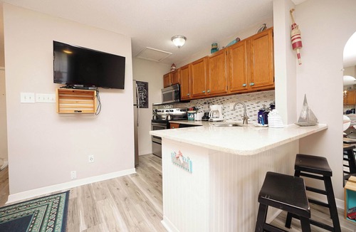 Holiday Isle Condo | Condo #8214 is a Whimsical Beach Themed Studio