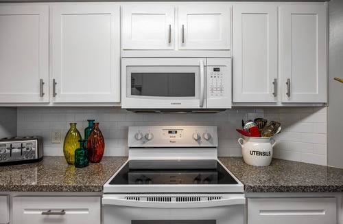 Gulf Lagoon Beach Condo | Condo w/Hot Tub/Pool & Close to Beach + Free Tickets: WonderWorks & More!
