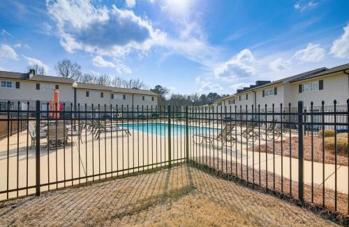 Oxford House | Condo w/Pool: Walk to University of Mississippi!