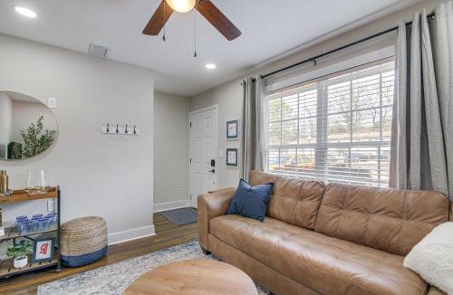 Oxford House | Condo w/Pool: Walk to University of Mississippi!