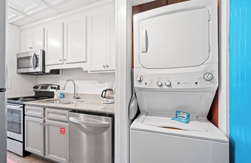 Panama City Beach Condo | Continental by Book That Condo