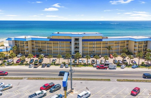 Panama City Beach Condo | Continental by Book That Condo