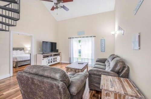 Sunset Pass House | Coral Retreat by Vacation Homes Collection