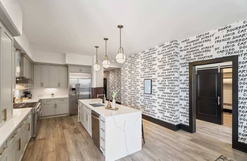 Central Business District Hotel | Corner Penthouse-Private Terrace – Hotel