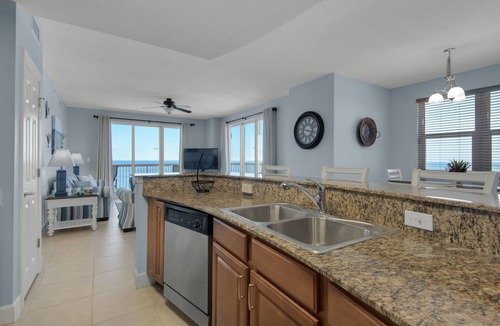 Panama City Beach Condo | CORNER UNIT WITH AMAZING VIEWS AND FREE BEACH SERVICE!