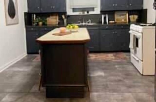 Freetown - Port Rico House | Corporate Comfort in Freetown - Spacious Homes for Work Crews