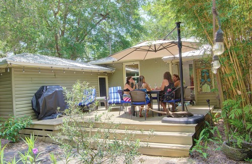 Fort Walton Beach House | Cottage by the Bay -boat parking!