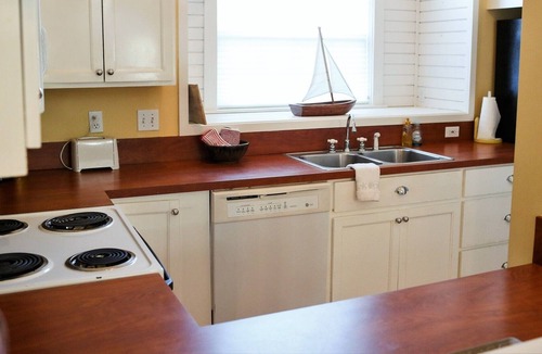 Dune Allen Beach House | Cottage House off 30A. 4bd/3bth. Need extra room? Guest house next door.
