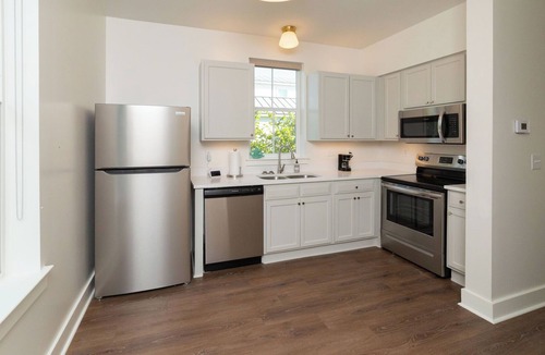 Pass Christian Cottage | Cottage! Near Beach and More!
