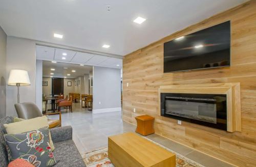 Read Boulevard East Hotel | Country Inn & Suites by Radisson, New Orleans I-10 East, LA