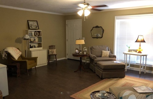 Pontotoc House | Country Oasis centrally located