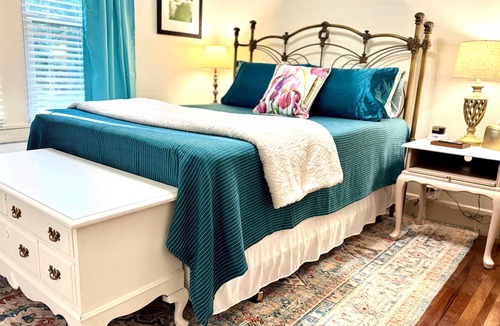 Pride Other | Country Retreat in Pride