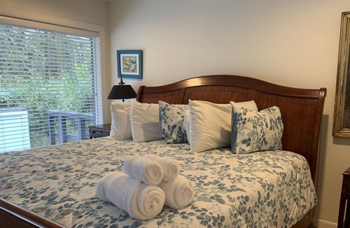 Tallahassee House | Country solitude, spacious pool home, 10 minutes to town.