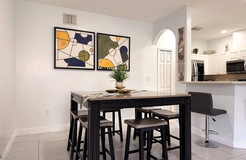 Ludlam House | Countryside Manor · Gateway to Keys & Everglades