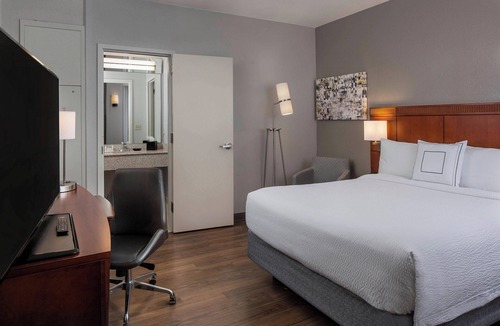 Central Business District Hotel | Courtyard by Marriott New Orleans Near the French Quarter