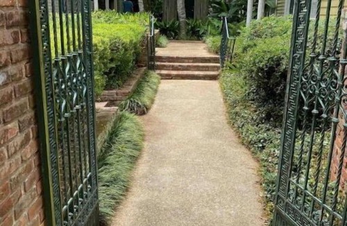 Vicksburg Cottage | Courtyard Cottage on Monroe