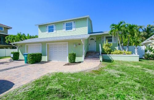 Holmes Beach House | Coveside Cottage