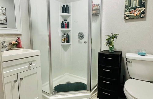 FM 1960 Apartment | Cozy 1-bedroom apartment in nice Houston with AC