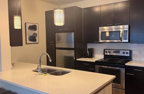 Far North Dallas Apartment | Cozy 1-bedroom apartment near addison square