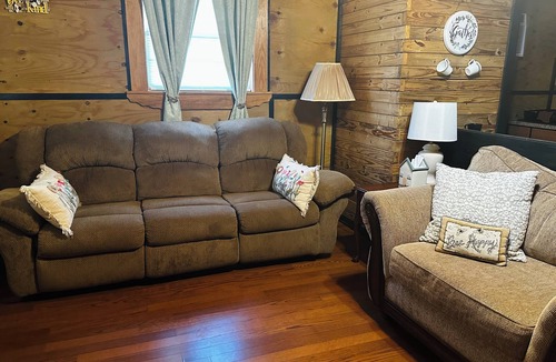 Evergreen Cabin | Cozy 1-bedroom cabin in Evergreen with AC