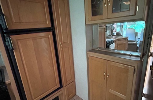Petal RV Rental | Cozy 1-bedroom campground with AC and WiFi in charming Petal!