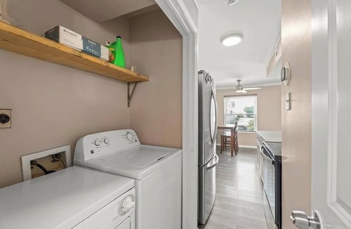 Astrodome Condo | Cozy 1-bedroom condo in beautiful Houston near Med Center and NRG