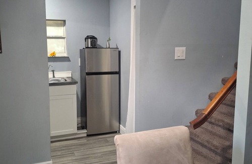 Bearss Plaza Cottage | Cozy 1-bedroom cottage in lovely Tampa