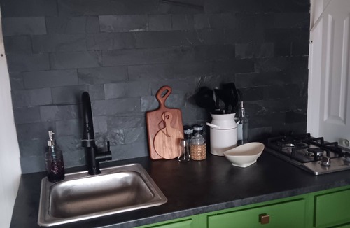 Northside Apartment | Cozy 1-bedroom studio in charming Houston with AC