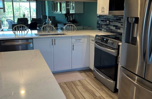 Estero Condo | Cozy 2-bedroom and Den condo in perfect Estero with AC beautiful view
