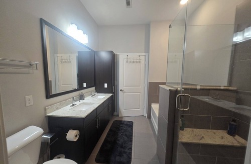 Lindbergh Apartment | Cozy 2-bedroom apartment with AC in enjoyable Buckhead Atlanta neighborhood.