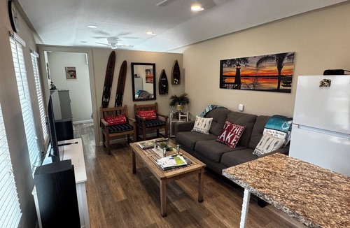 Lake Placid Cottage | Cozy 2-bedroom cottage in charming Lake Placid with AC,and breathtaking sunsets