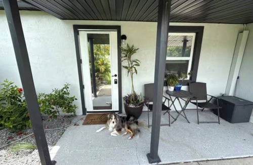 South Westshore Cottage | Cozy 2-bedroom cottage located in South Tampa