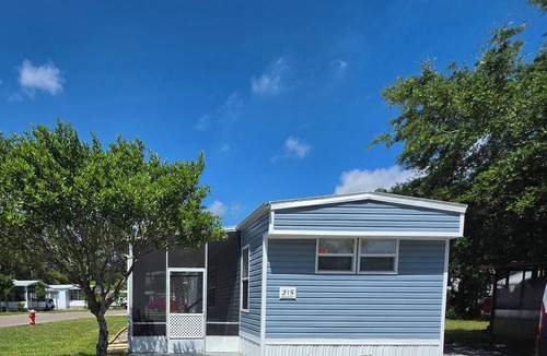 Southwinds House | Cozy 2-bedroom mobile home with AC in marvelous Port Orange