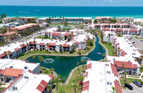 Bradenton Beach Condo | Cozy 2 Bedroom Condo! Private Balcony, Close to Beach