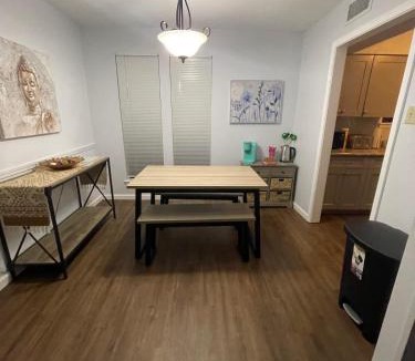 Shenandoah House | Cozy 2BR 2BA apt close to Siegen & Womans