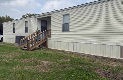 Bridge City House | Cozy 3 Bedrooms 2 Bath home in Bridge City, TX