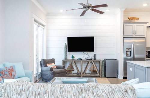 WaterSound Beach House | Cozy 3bed townhome close to beach/step from Hub