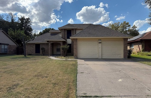 South Arlington House | Cozy 4 bedroom home in Grand Prairie,TX