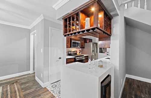 Clodine House | Cozy 4BR Houston Home in International District Fast Wi-Fi, fully stocked kitchen, 2 free parking spots, and pet-friendly!
