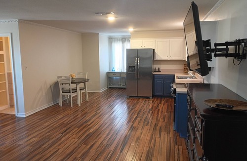 Redlick Apartment | Cozy and Lux 1-bedroom guesthouse in ritzy part of Texarkana with AC