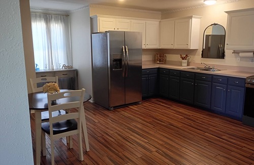Redlick Apartment | Cozy and Lux 1-bedroom guesthouse in ritzy part of Texarkana with AC