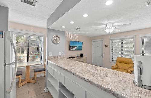 Holiday Beach Condo | Cozy beachfront condo on the first floor.