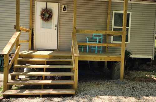 Springfield House | Cozy Bungalow Minutes to River, Dining & Shopping