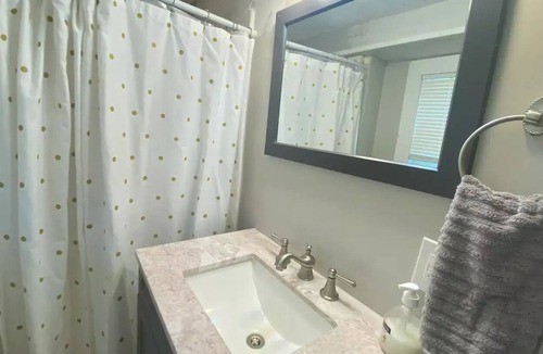 Hattiesburg House | Cozy Bungalow, Perfect Hideaway Close to Downtown!