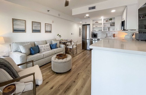 Sunnyside Condo | Cozy Carillon Beach Studio – Perfect for February Snowbirds! Stay all month long