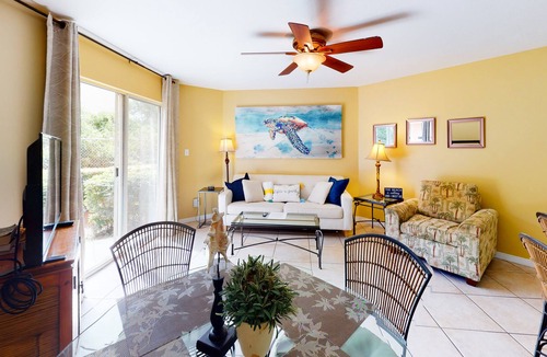 Fort Walton Beach - Destin Condo | Cozy, coastal condo, Steps to the gulf, Minutes to entertainment