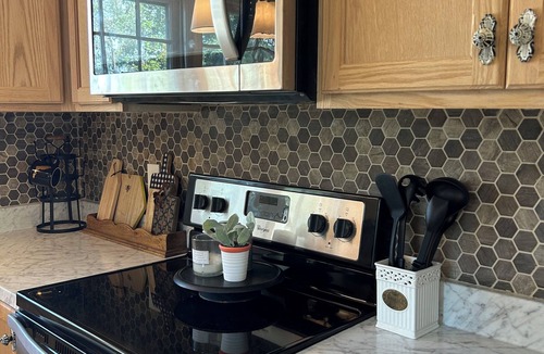 Lynn Haven House | Cozy Coastal Cottage